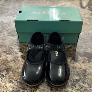 Black Patent SoDanca TA35 tap shoes